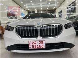 بی ئێم دەبڵیو سیریەس 5